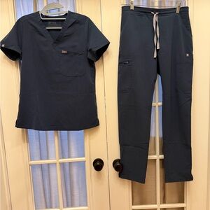 Women’s XS Figs Catarina Scrub Set Dark Harbor Grey EUC